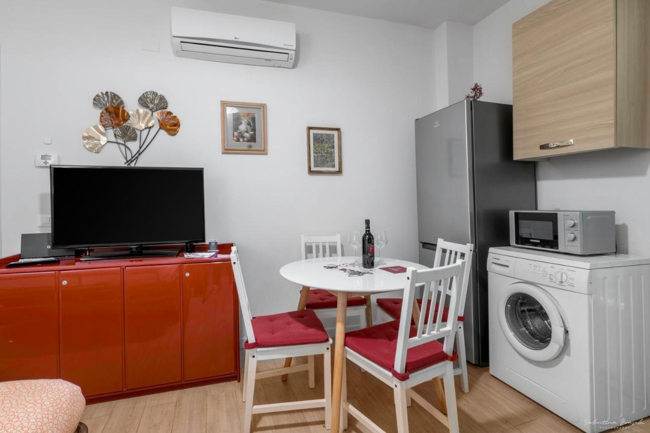 Wine Apartments Florence Masseto Bagian luar foto