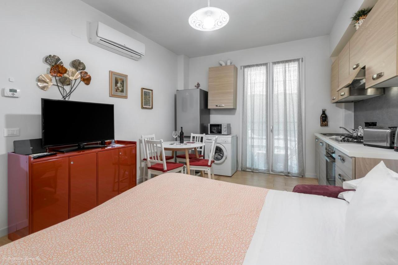 Wine Apartments Florence Masseto Bagian luar foto